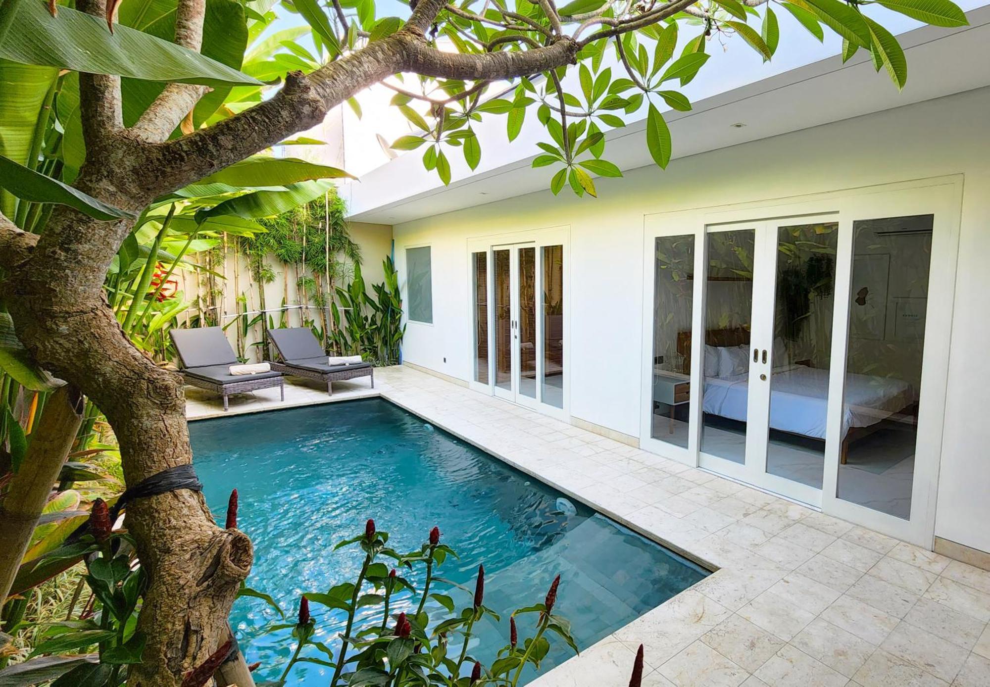 Villa Vana, Sitara Villa Group スミニャック エクステリア 写真
