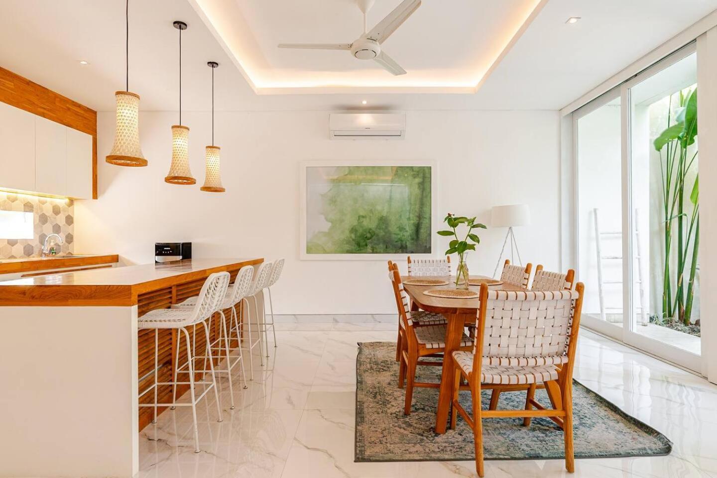 Villa Vana, Sitara Villa Group スミニャック エクステリア 写真